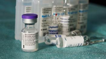 Jubir Kemenkes: Penggunaan Vaksin Pfizer Bagi Pelajar Indonesia Masih Menunggu Rekomendasi Pakar